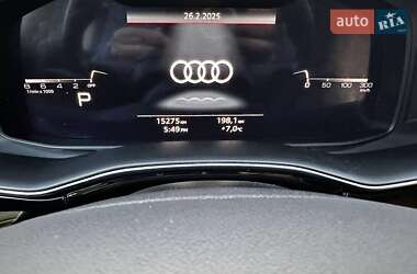 Позашляховик / Кросовер Audi Q7 2021 в 