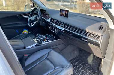 Внедорожник / Кроссовер Audi Q7 2018 в 