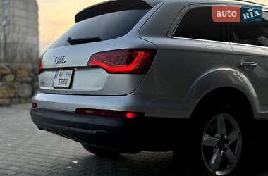 Внедорожник / Кроссовер Audi Q7 2011 в 