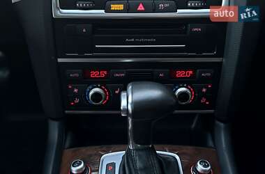 Внедорожник / Кроссовер Audi Q7 2011 в 