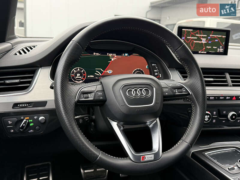 Внедорожник / Кроссовер Audi Q7 2015 в Черновцах