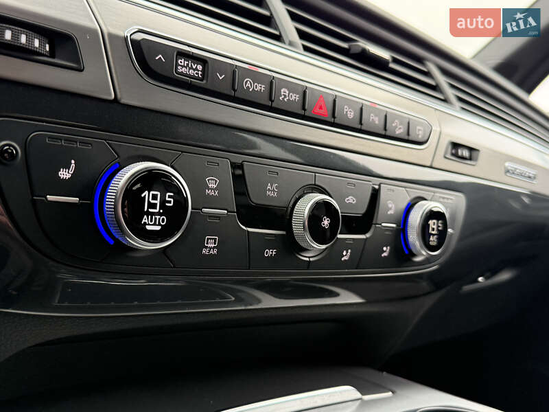 Внедорожник / Кроссовер Audi Q7 2015 в Черновцах