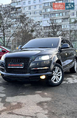 Внедорожник / Кроссовер Audi Q7 2007 в Сумах