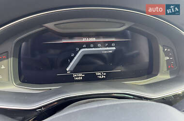 Позашляховик / Кросовер Audi Q7 2022 в 