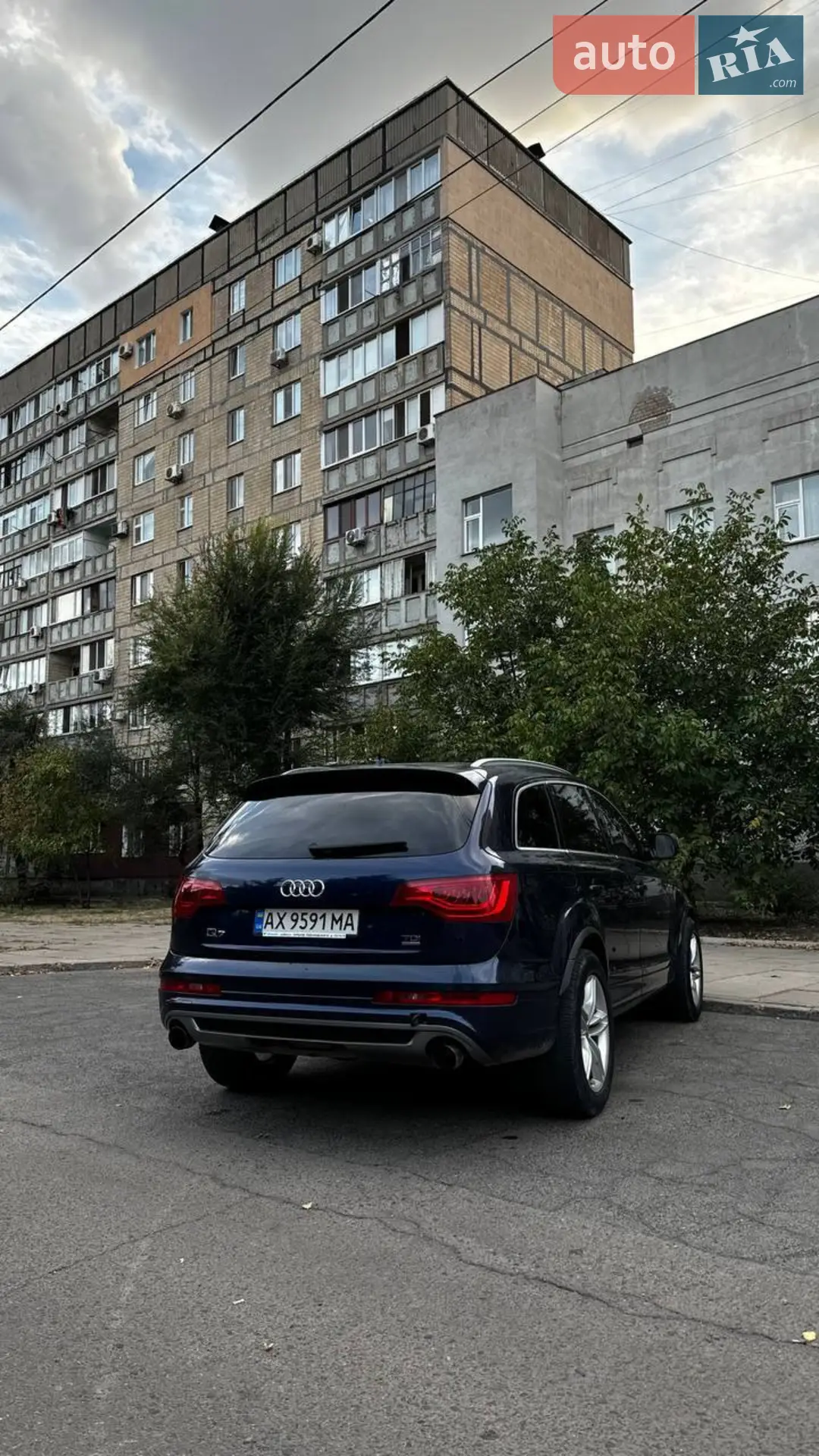 Audi Q7 2010 VIN WA1WMAFE3BD001401 фото оголошення 9 з 18