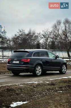 Позашляховик / Кросовер Audi Q7 2011 в Лубнах