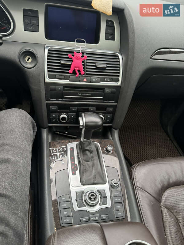 Внедорожник / Кроссовер Audi Q7 2011 в Коломые