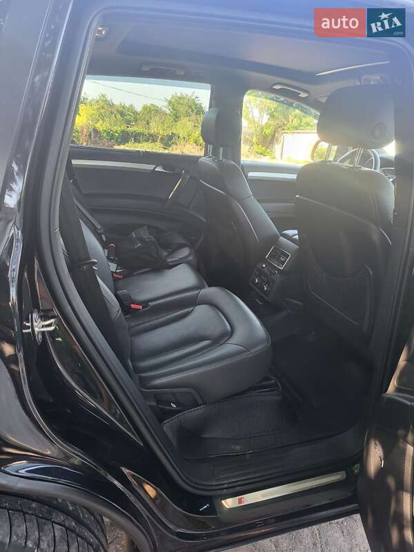 Внедорожник / Кроссовер Audi Q7 2013 в Измаиле
