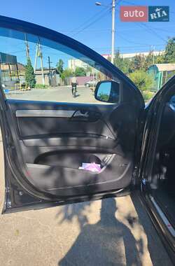 Внедорожник / Кроссовер Audi Q7 2013 в 