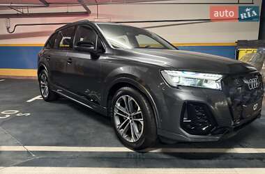 Внедорожник / Кроссовер Audi Q7 2024 в Киеве