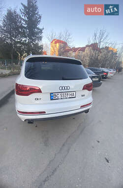 Внедорожник / Кроссовер Audi Q7 2015 в 