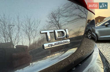 Позашляховик / Кросовер Audi Q7 2010 в 