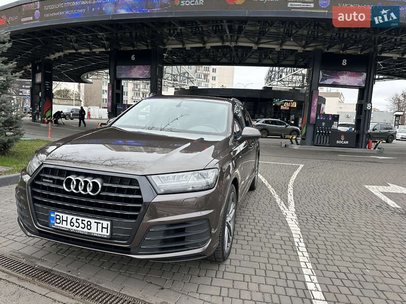 Внедорожник / Кроссовер Audi Q7 2016 в Одессе