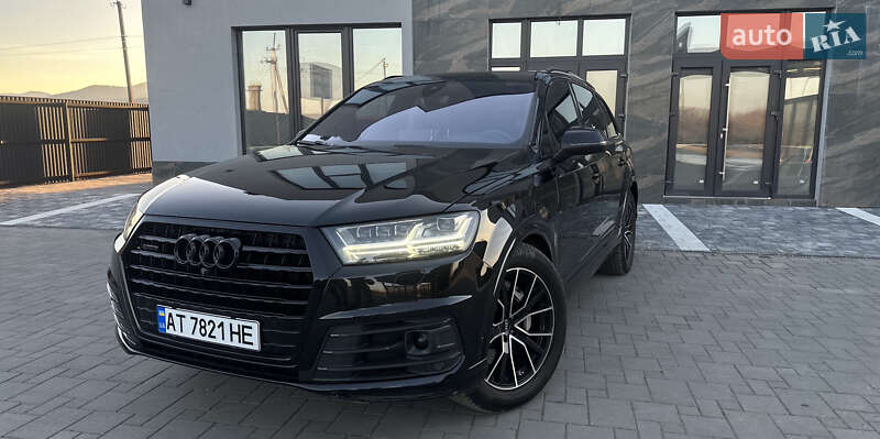 Позашляховик / Кросовер Audi Q7 2016 в 