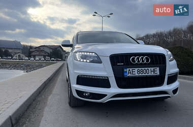 Позашляховик / Кросовер Audi Q7 2014 в 