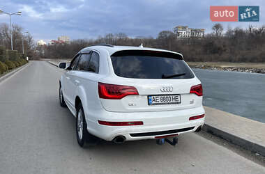 Позашляховик / Кросовер Audi Q7 2014 в 