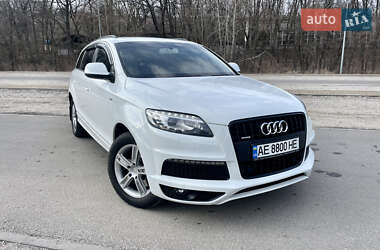 Позашляховик / Кросовер Audi Q7 2014 в 