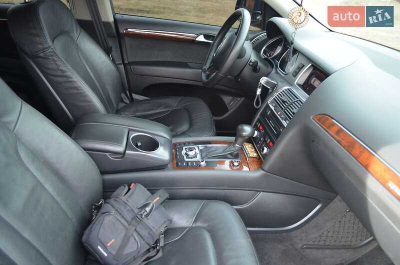 Внедорожник / Кроссовер Audi Q7 2011 в Житомире