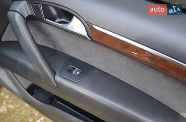 Внедорожник / Кроссовер Audi Q7 2011 в 