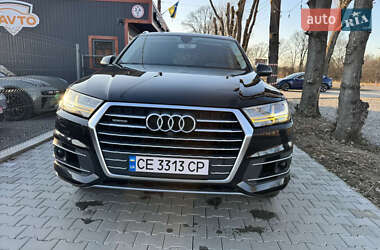 Внедорожник / Кроссовер Audi Q7 2015 в 