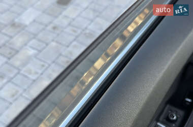 Внедорожник / Кроссовер Audi Q7 2015 в 