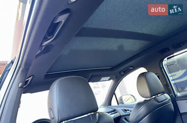 Внедорожник / Кроссовер Audi Q7 2015 в 