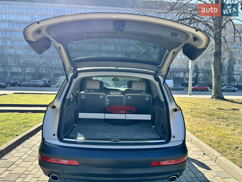 Позашляховик / Кросовер Audi Q7 2012 в Дніпрі фото 13 Позашляховик / Кросовер Audi Q7 2012 в Дніпрі