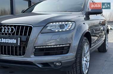 Позашляховик / Кросовер Audi Q7 2013 в 