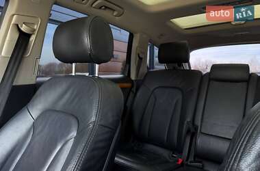 Позашляховик / Кросовер Audi Q7 2013 в 