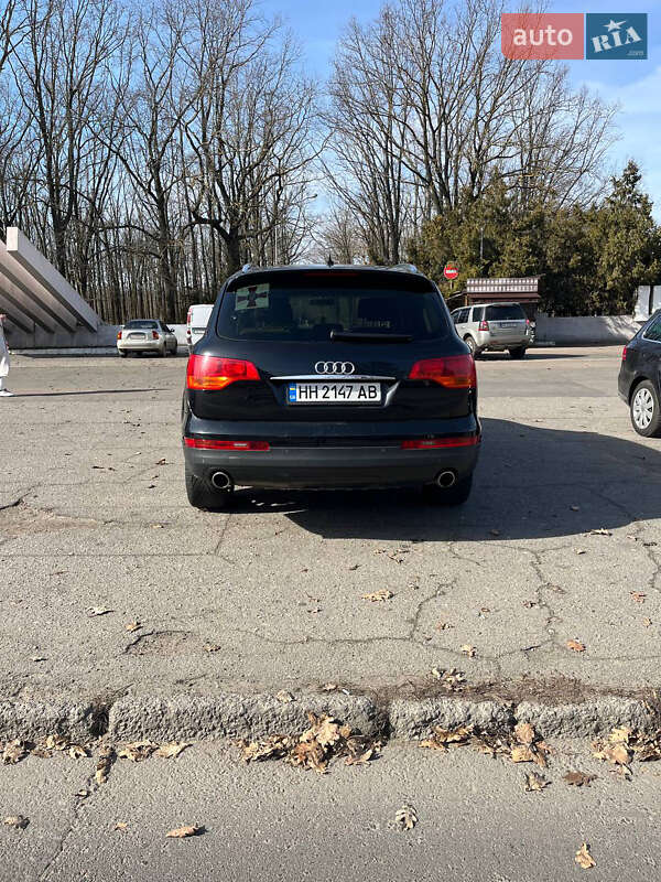 Позашляховик / Кросовер Audi Q7 2006 в Одесі