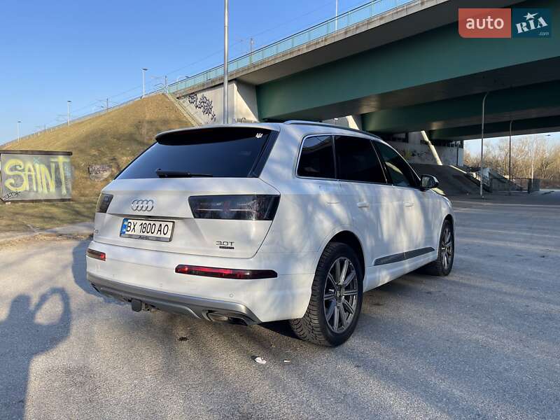 Внедорожник / Кроссовер Audi Q7 2017 в Хмельницком