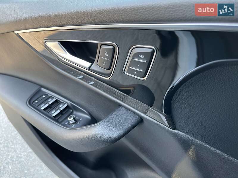 Внедорожник / Кроссовер Audi Q7 2017 в Хмельницком