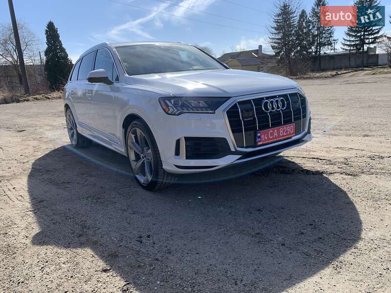 Позашляховик / Кросовер Audi Q7 2022 в Дрогобичі