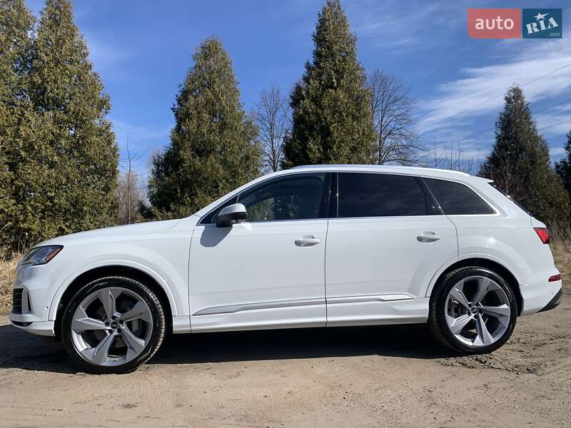 Позашляховик / Кросовер Audi Q7 2022 в Дрогобичі