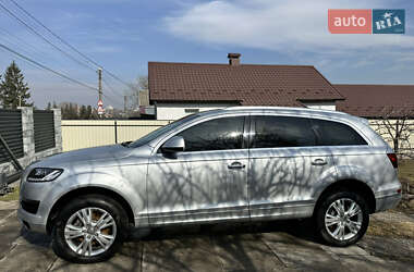 Внедорожник / Кроссовер Audi Q7 2011 в 
