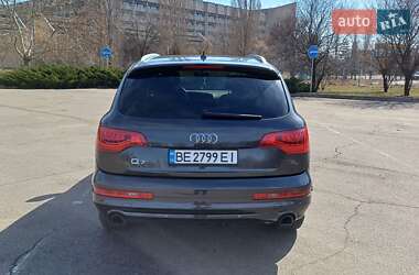 Внедорожник / Кроссовер Audi Q7 2012 в 