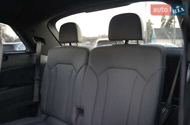 Внедорожник / Кроссовер Audi Q7 2020 в 