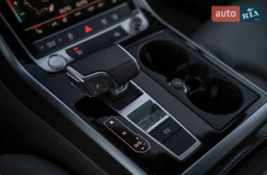 Внедорожник / Кроссовер Audi Q7 2020 в 