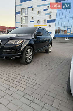 Внедорожник / Кроссовер Audi Q7 2011 в 