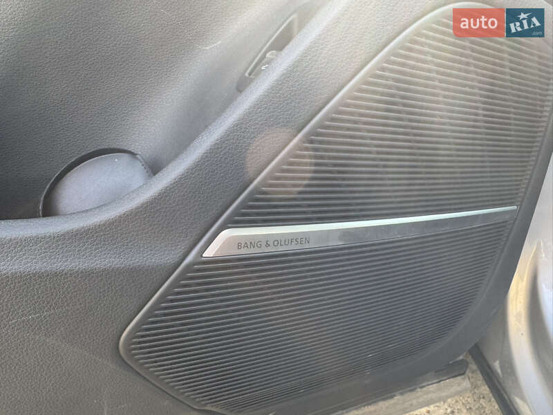 Внедорожник / Кроссовер Audi Q7 2020 в Ужгороде