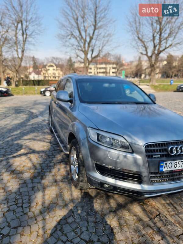 Позашляховик / Кросовер Audi Q7 2006 в Ужгороді