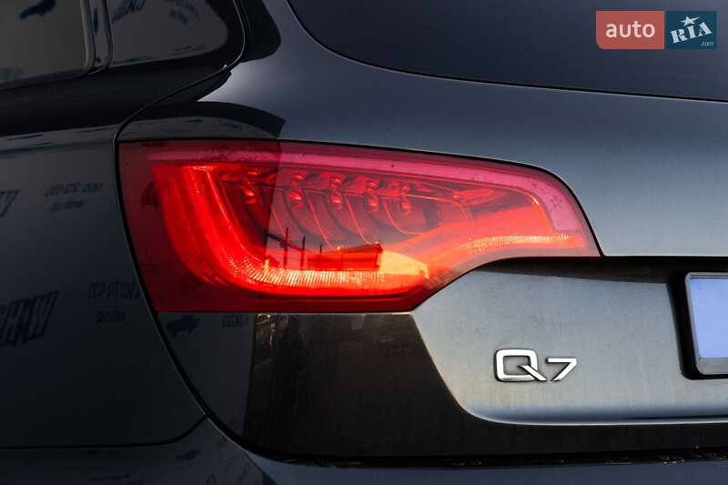 Внедорожник / Кроссовер Audi Q7 2015 в Луцке