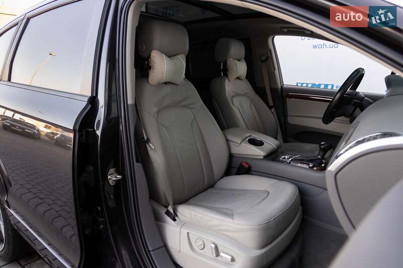 Внедорожник / Кроссовер Audi Q7 2015 в Луцке
