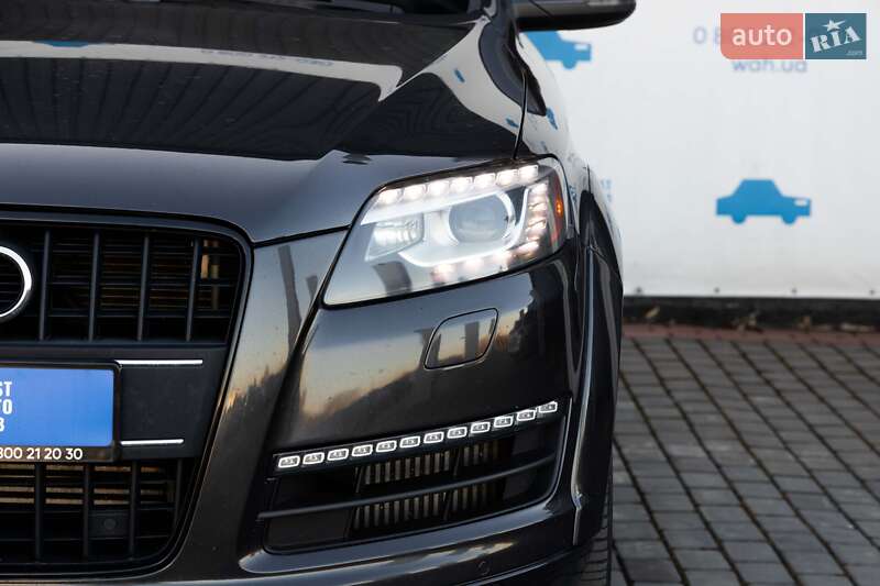 Внедорожник / Кроссовер Audi Q7 2015 в Луцке