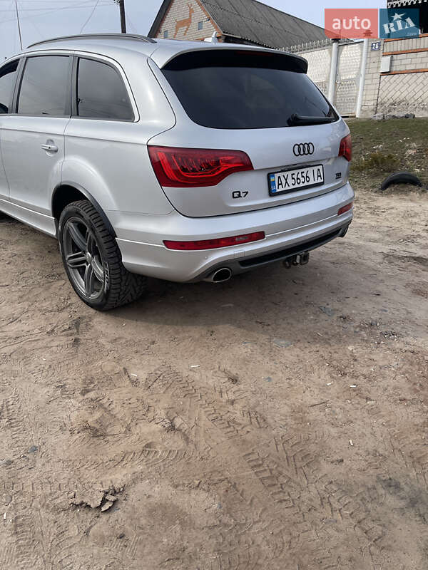 Внедорожник / Кроссовер Audi Q7 2013 в Харькове