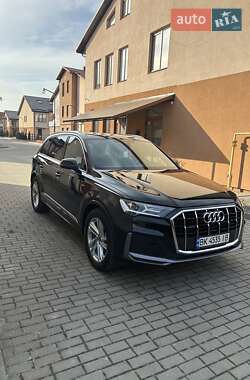 Внедорожник / Кроссовер Audi Q7 2022 в Ровно