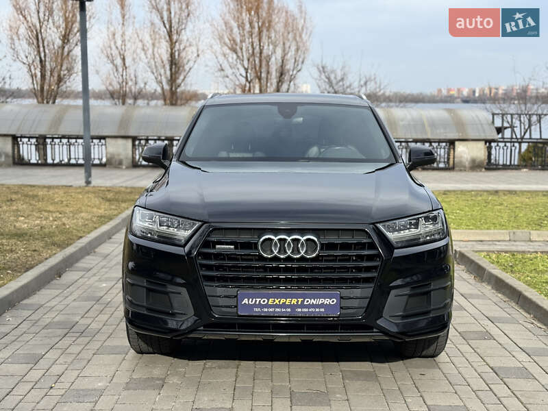 Внедорожник / Кроссовер Audi Q7 2017 в Днепре