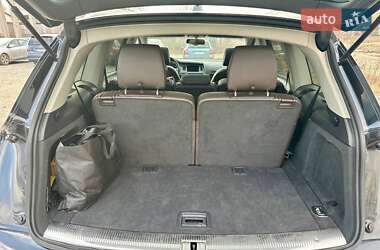 Позашляховик / Кросовер Audi Q7 2012 в 