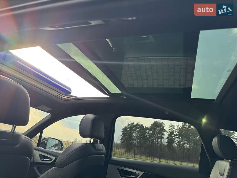 Внедорожник / Кроссовер Audi Q7 2015 в Дубно