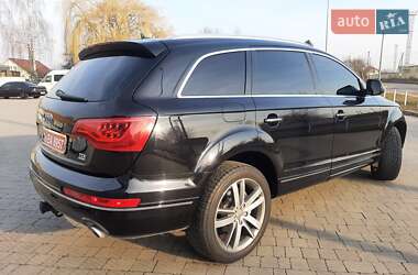 Позашляховик / Кросовер Audi Q7 2012 в 